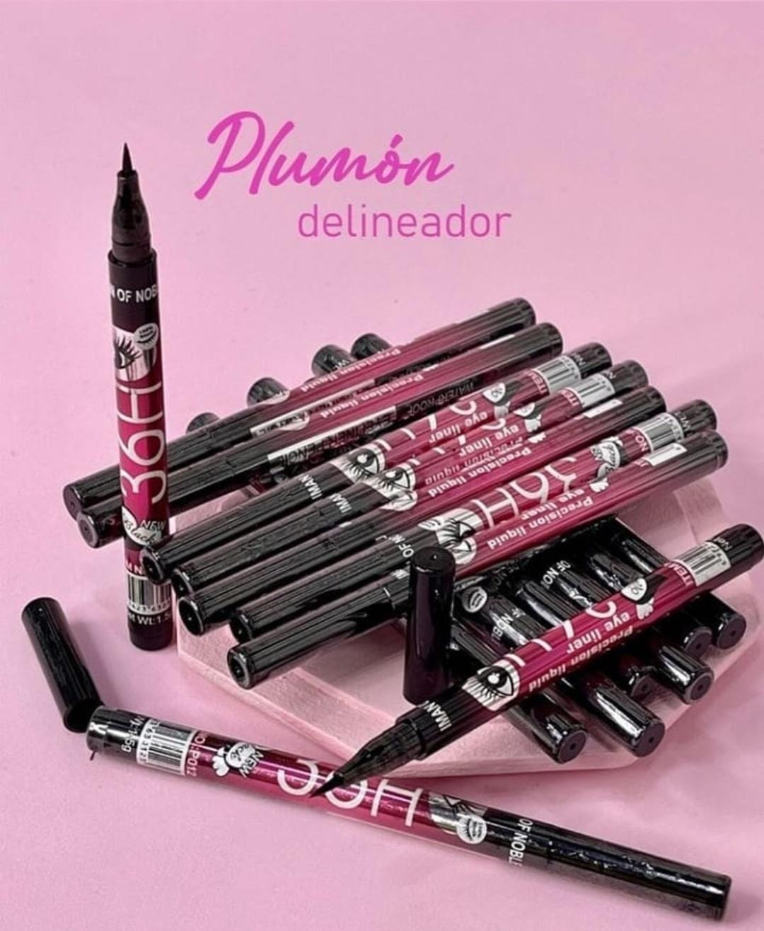 DELINEADOR PLUMON NEGRO 36 HRS LARGA DURACIÓN